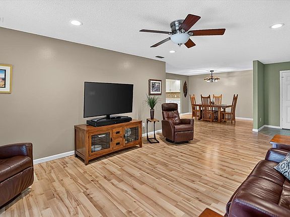 5th image of 75 Golf Pkwy Unit A