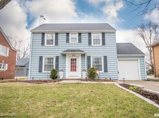 217 W Crestwood Dr, Peoria, IL 61614