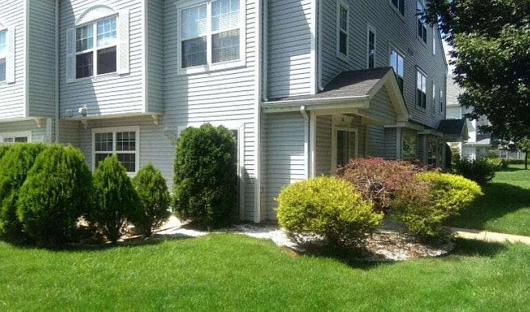 36 Watson Ct #36 — Photo 1