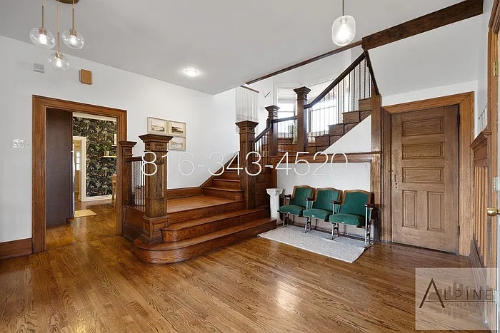 2924 Harrison St — Photo 19