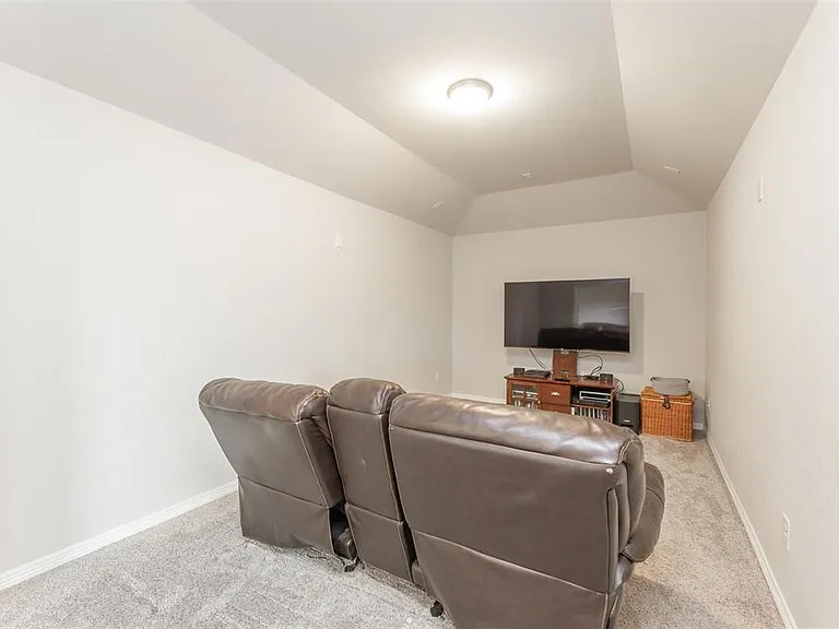11730 Twin Creeks Hill Dr — Photo 23