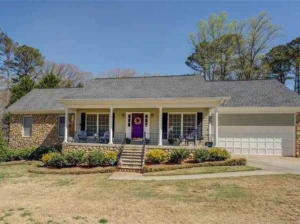 802 Sugar Creek Dr SE, Conyers, GA 30094