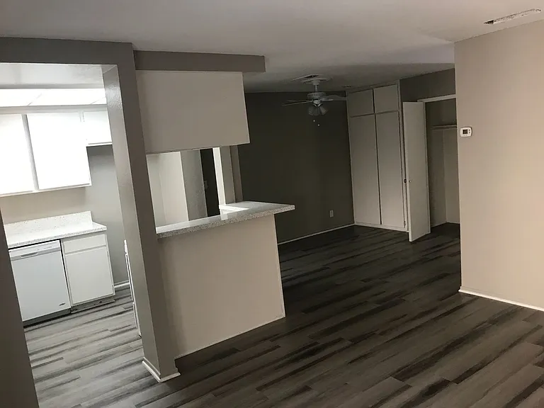 Cypress Townpark Apartments — Photo 31