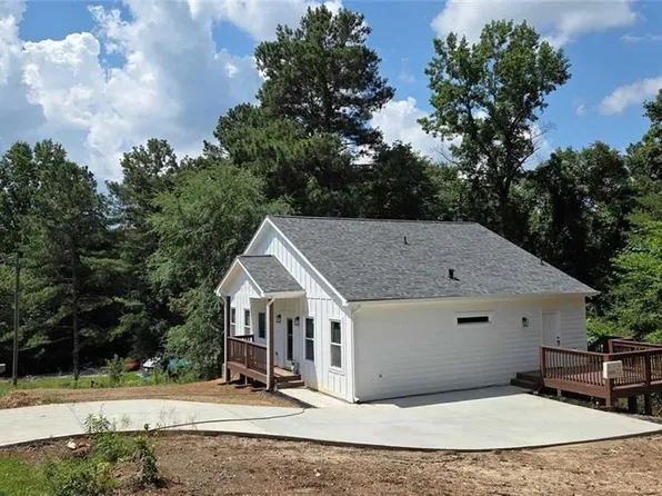 41 Walnut Trl, Cartersville, GA 30121