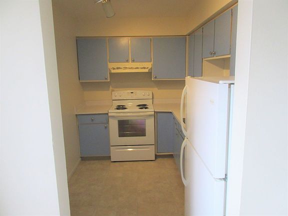 2nd image of 1218 Conde St APT 5