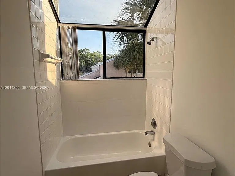 1808 Runners Way #1808 — Photo 18