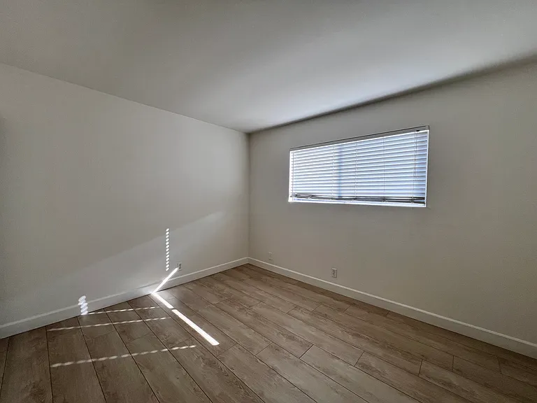 11310 La Mirada Blvd #4 — Photo 10