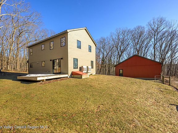 4th image of 30 Ridge Lane