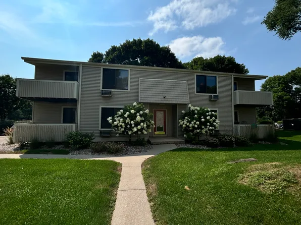 3030 Commercial Ave, Madison, WI 53704