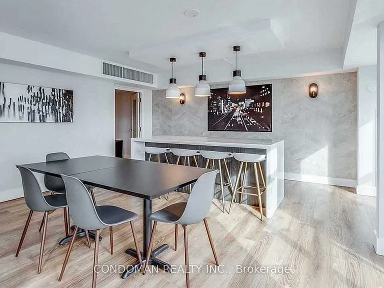 323 Richmond St E #308 — Photo 36