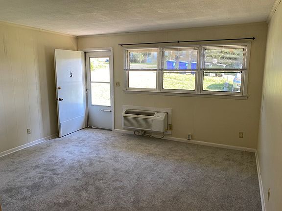 3rd image of 210-3 Purefoy Rd