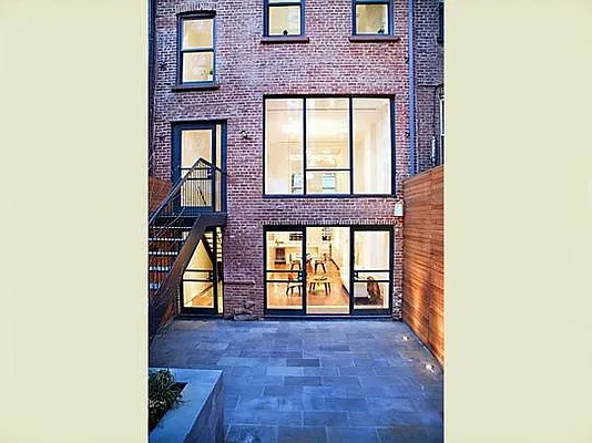 Sold by Stribling | media 5