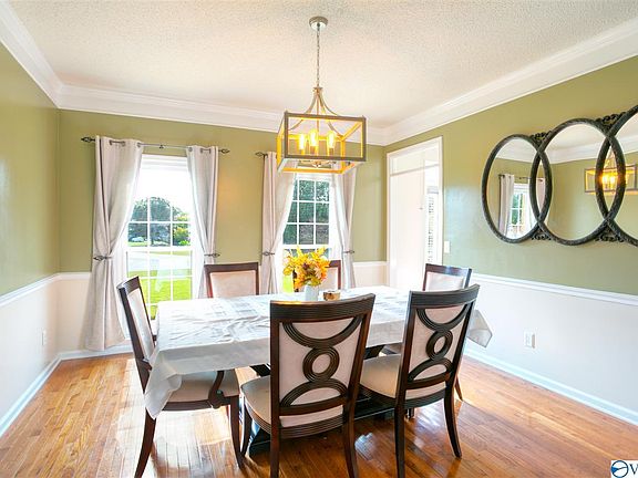 4th image of 101 Shininghollow Cir