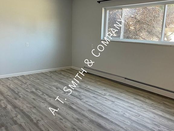 3rd image of 212 S Balsam St #102