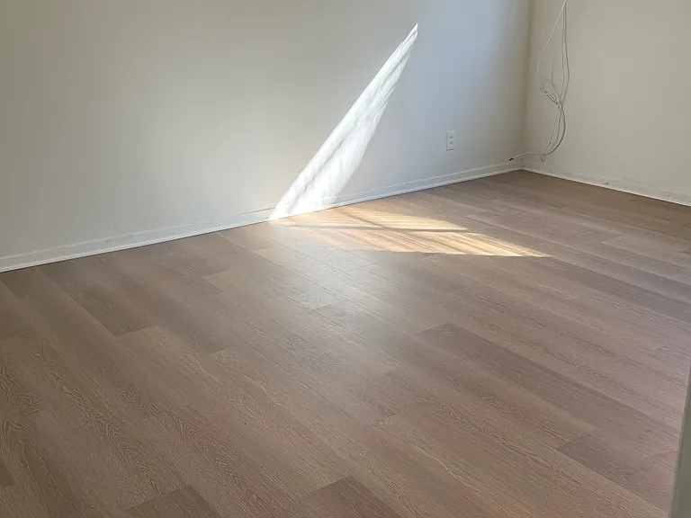934 N Genesee Ave #5 — Photo 3