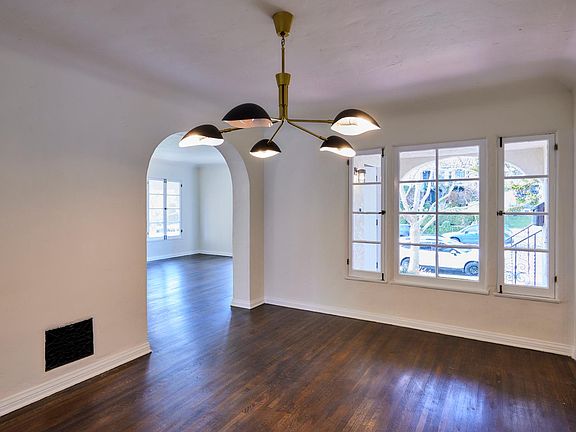 5th image of 1144 S Crescent Heights Blvd