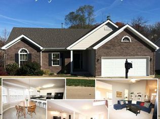 1652 Ivy Chase Ln, Fenton, MO