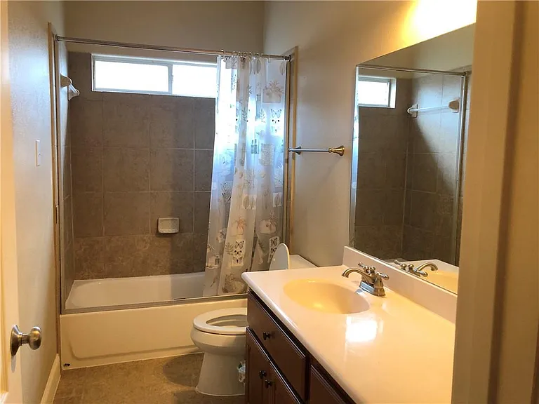 2684 Salorn Way — Photo 10