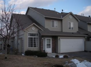 2416 Oakridge Cir, Hudson, WI 54016