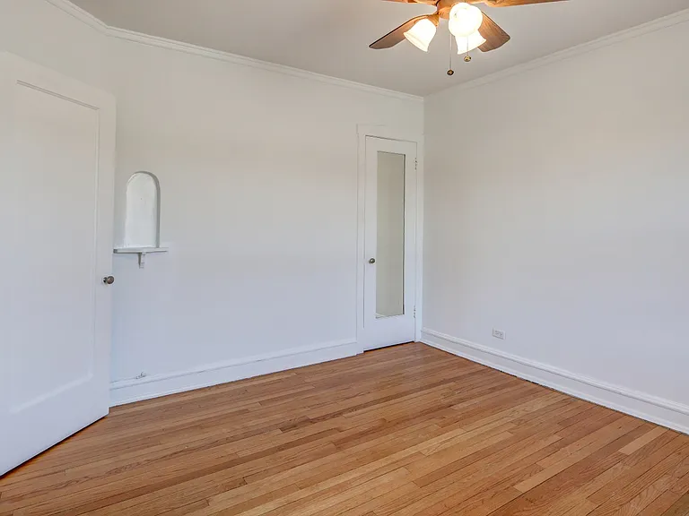 1 BR 775 Bedroom