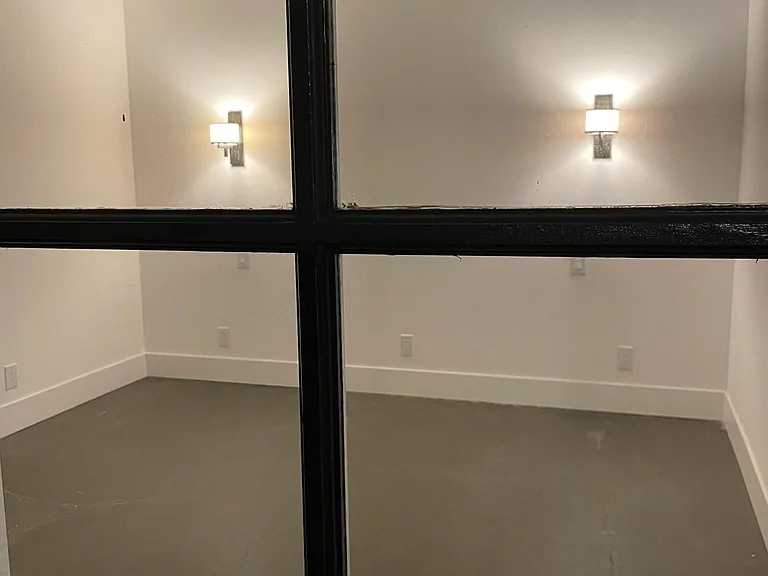1330 S Sierra Bonita Ave — Photo 16