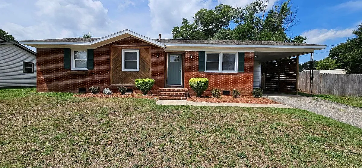 3 bed, 2.0 bath, 1124 sqft, $1,650 — Photo 2