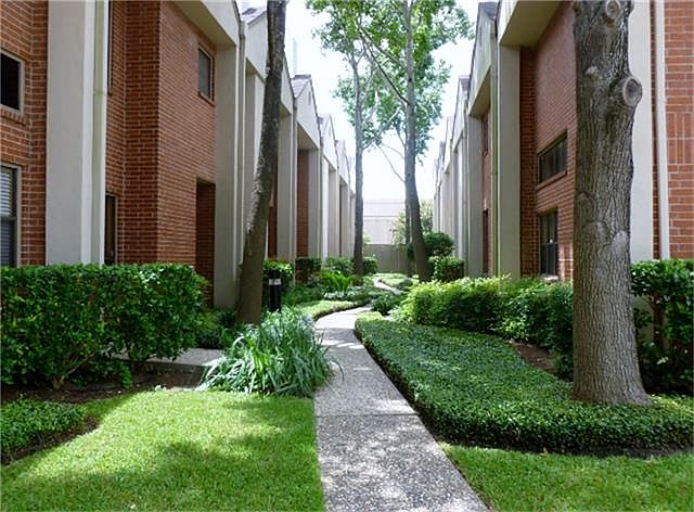 1st image of 2618 Bering Dr #2618