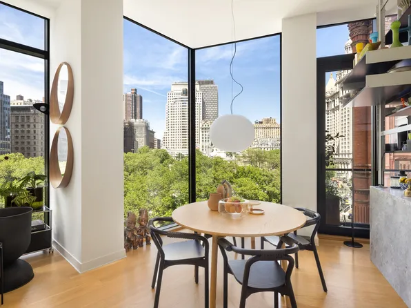 33 Park Row image 6 of 25