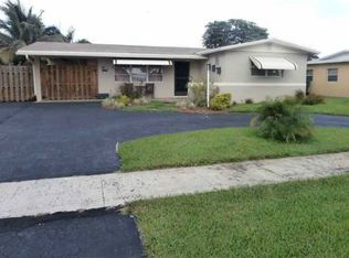 9489 SW 51st St, Cooper City, FL 33328