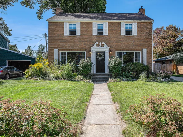 2249 Oakwood Ave NE, Grand Rapids, MI 49505