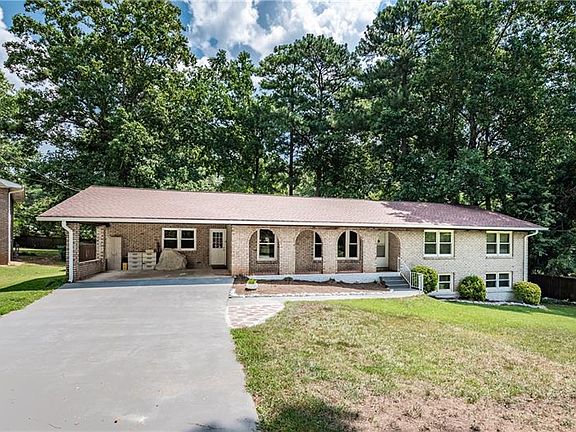 4th image of 3851 Highview Pl SE