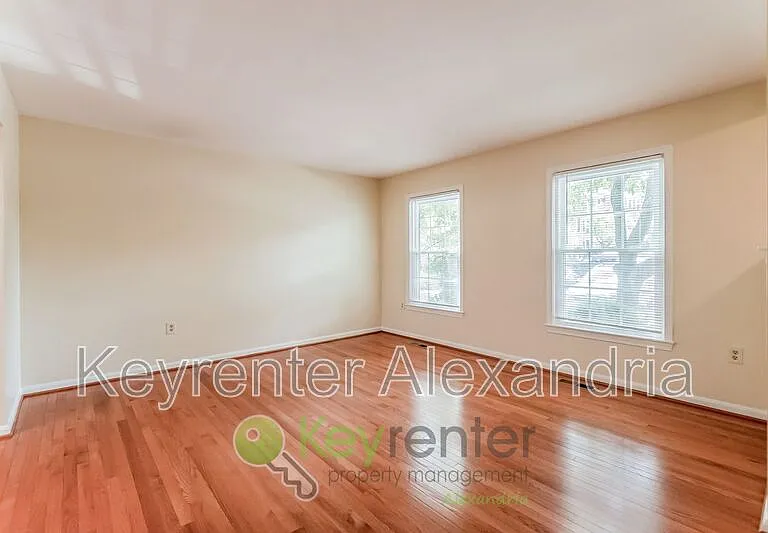 8239 Doctor Craik Ct — Photo 16