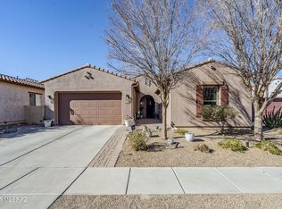 676 W Camino Curvitas, Sahuarita, AZ 85629