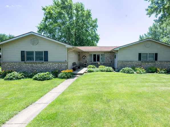 4901 Eastbrook Dr, Lafayette, IN 47905