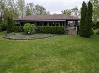 206 W Elizabeth St, Flora, IN 46929