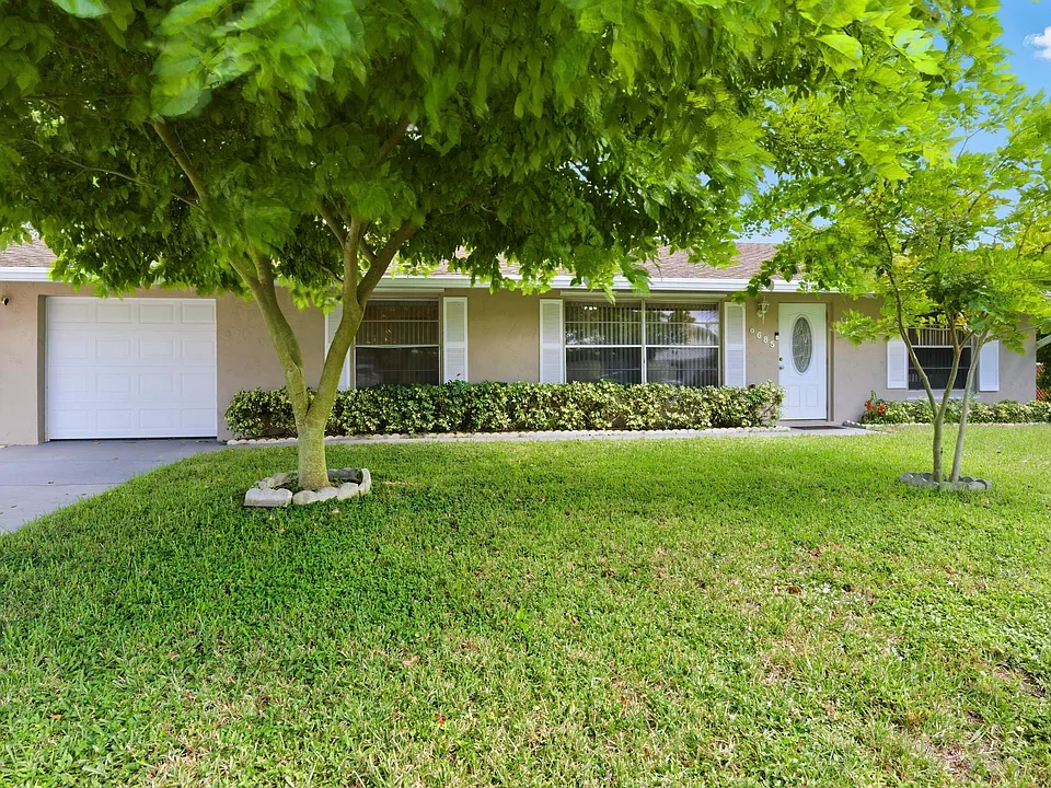 8685 SE Keathley Ct