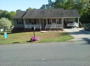 686 Kendall St, Eden, NC 27288