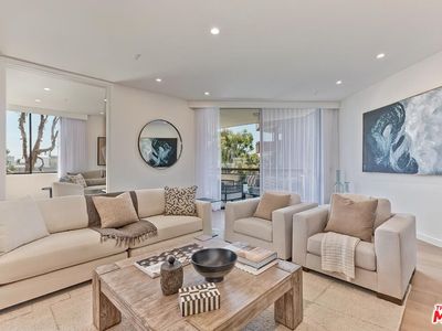 300 N Swall Dr UNIT 308, Beverly Hills, CA, 90211