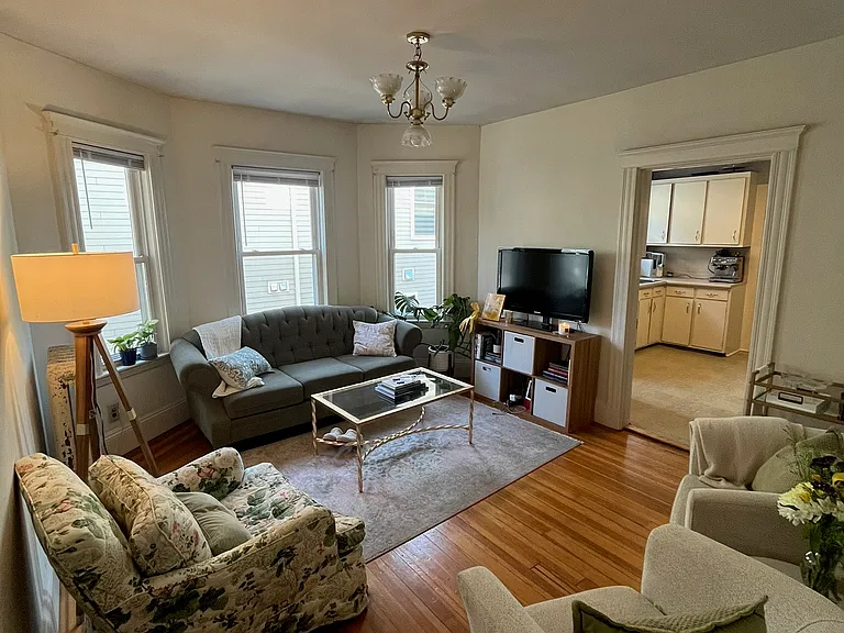 24-26 Central Rd #2 — Photo 1