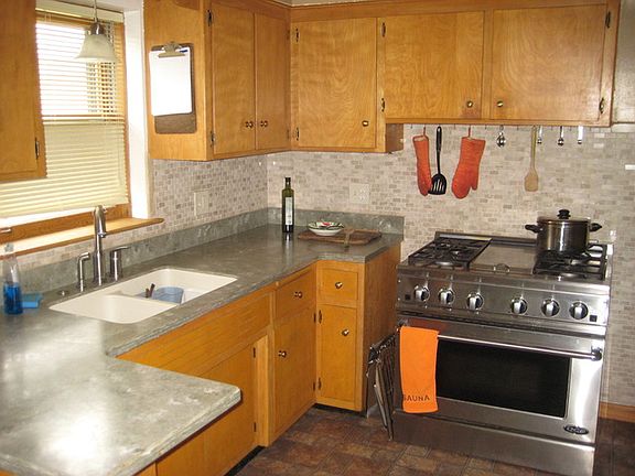 5th image of 3109 Jackson St