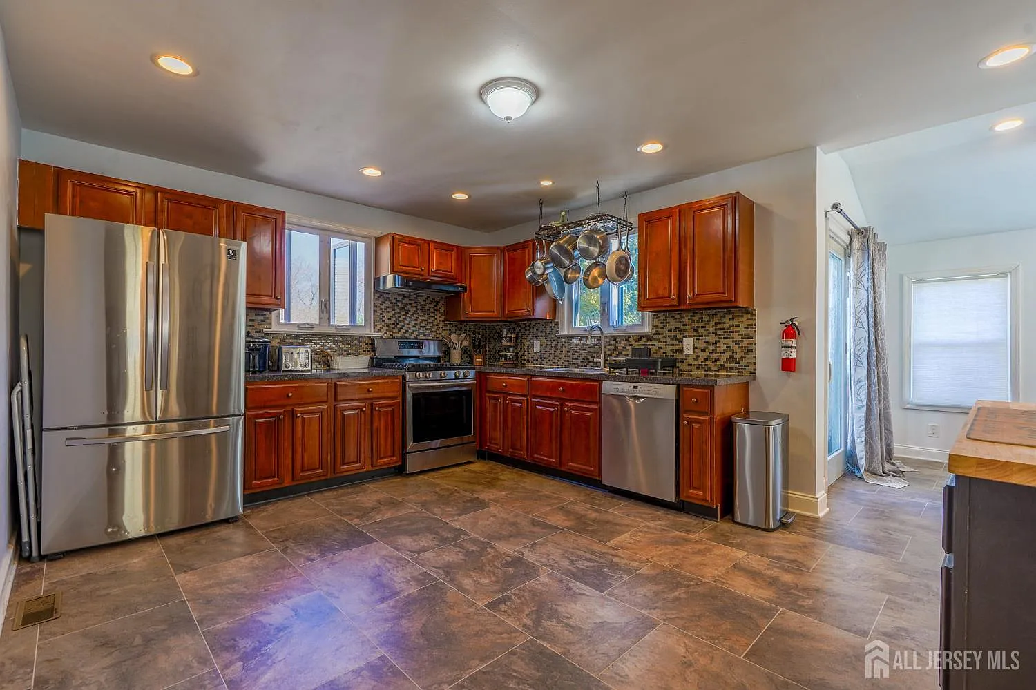 253 Prospect Ave photo 1
