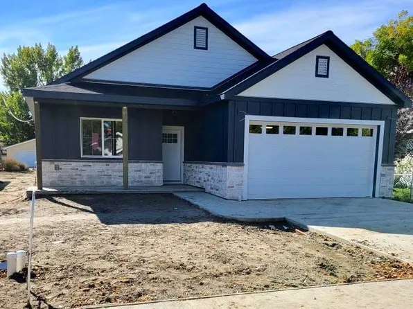 274 Park Ave #14 & 15, Lovell, WY 82431