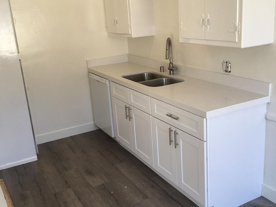 Unfinished but Gorgeous Kitchen (more photos to come)