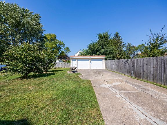 3rd image of 7192 Wentworth Ave