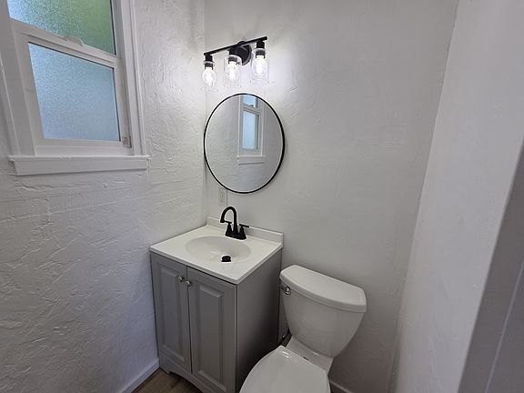 5th image of 13718 SE Division St #14