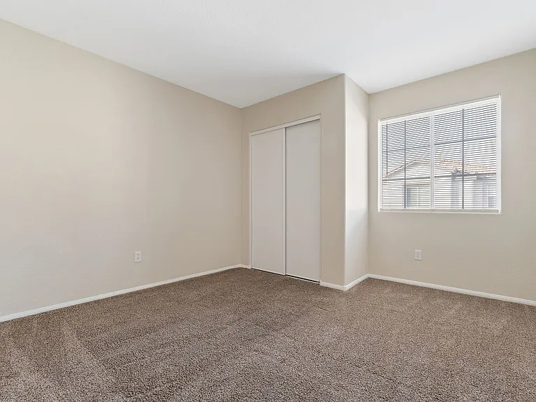 3211 Sunrise Cove Ave — Photo 17