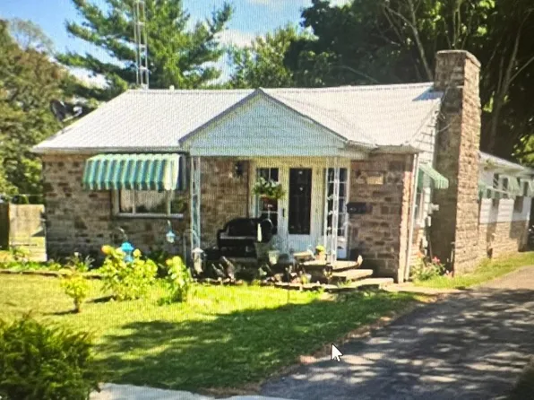 216 Schiller Ave, Sandusky, OH 44870