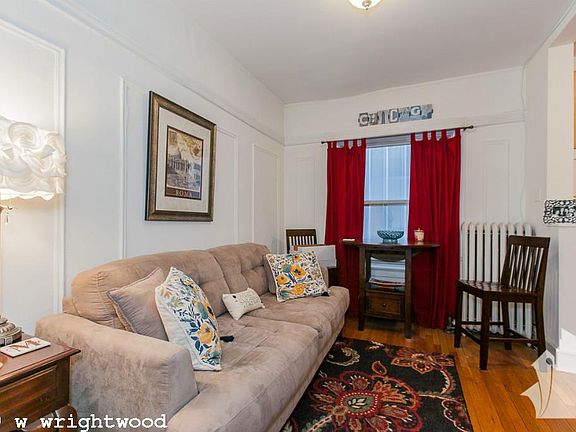 5th image of 679 W Wrightwood Ave #527