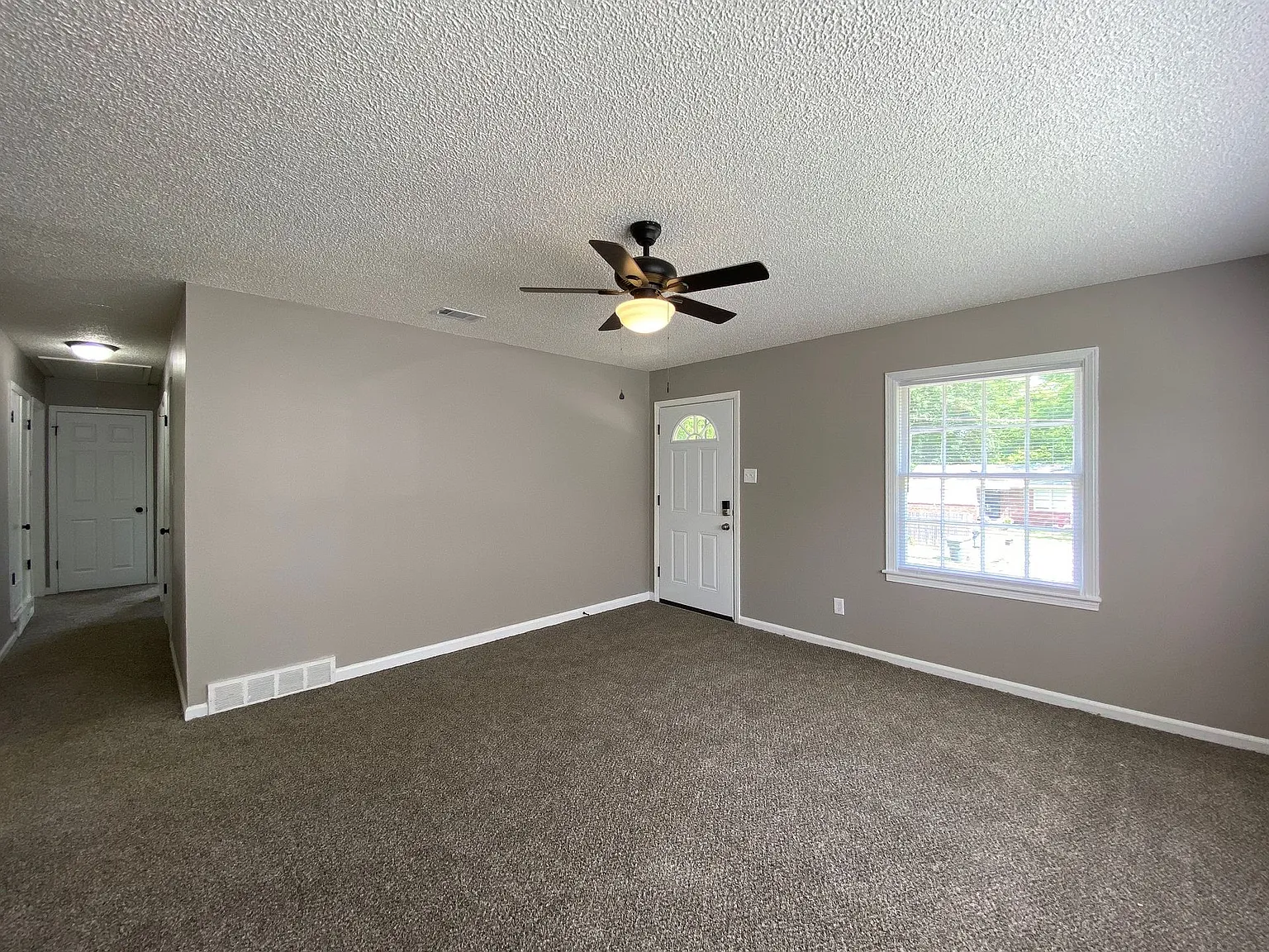 3589 Kathy Rd — Photo 2