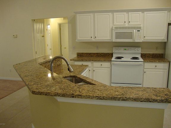 5th image of 28 Radford Ln